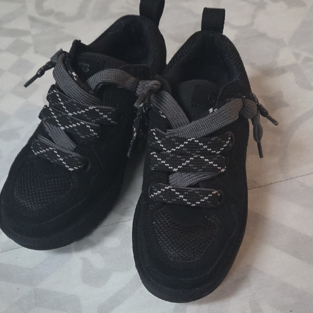 UGG Womens 7